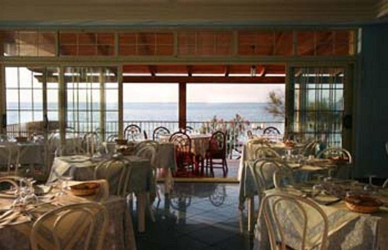 Blue Paradise Villaggio Parghelia Exterior photo