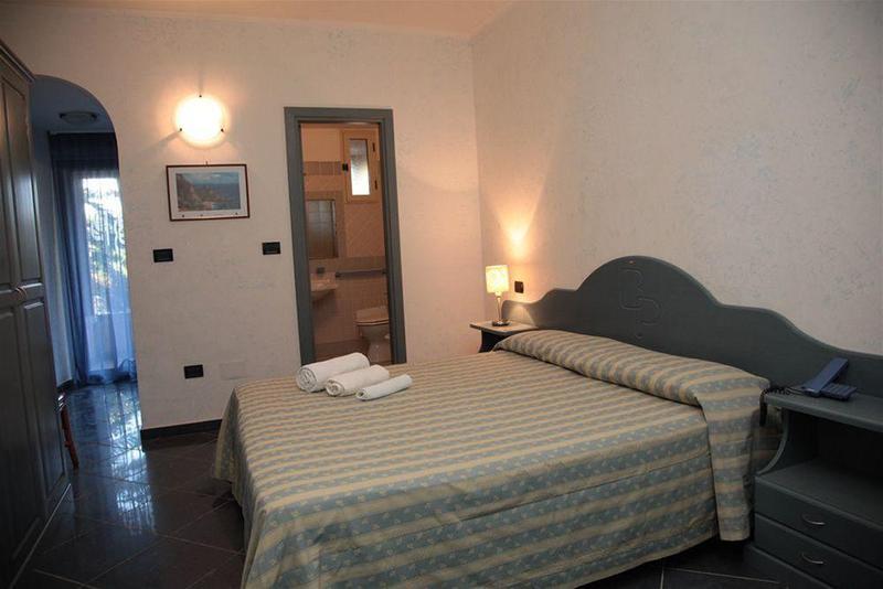 Blue Paradise Villaggio Parghelia Exterior photo